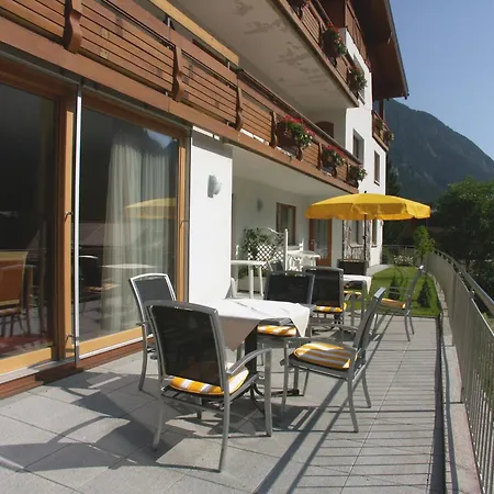 Apartment Saroja-tannleger *