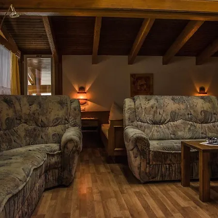 Apartment Saroja-tannleger