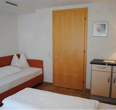 Saroja-tannleger Apartment